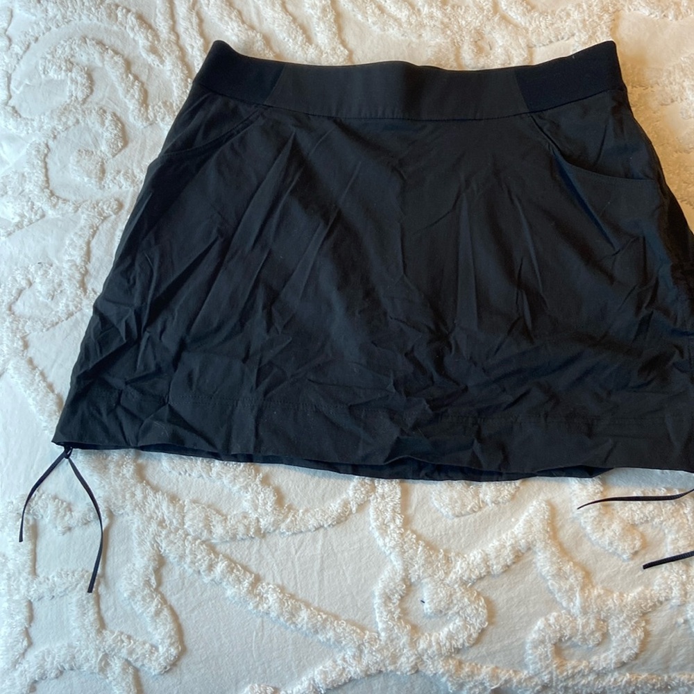 Columbia women’s skort, NWOT